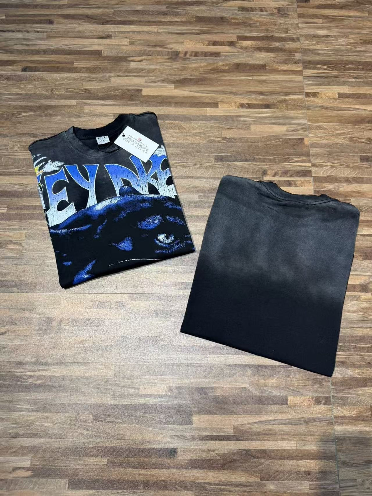 VALLEY Dreams Panther Graphic T-Shirt