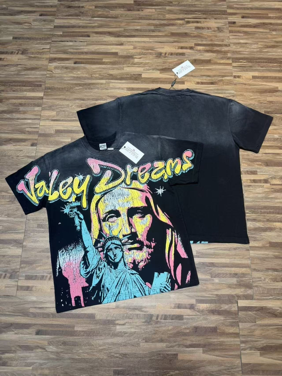 VALLEY Statue Portrait Graphic T-Shirt