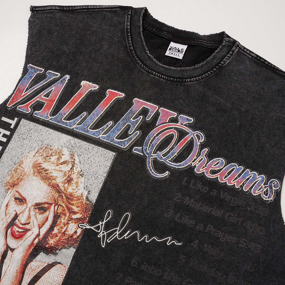 VALLEY Dreams Graphic Sleeveless T-Shirt