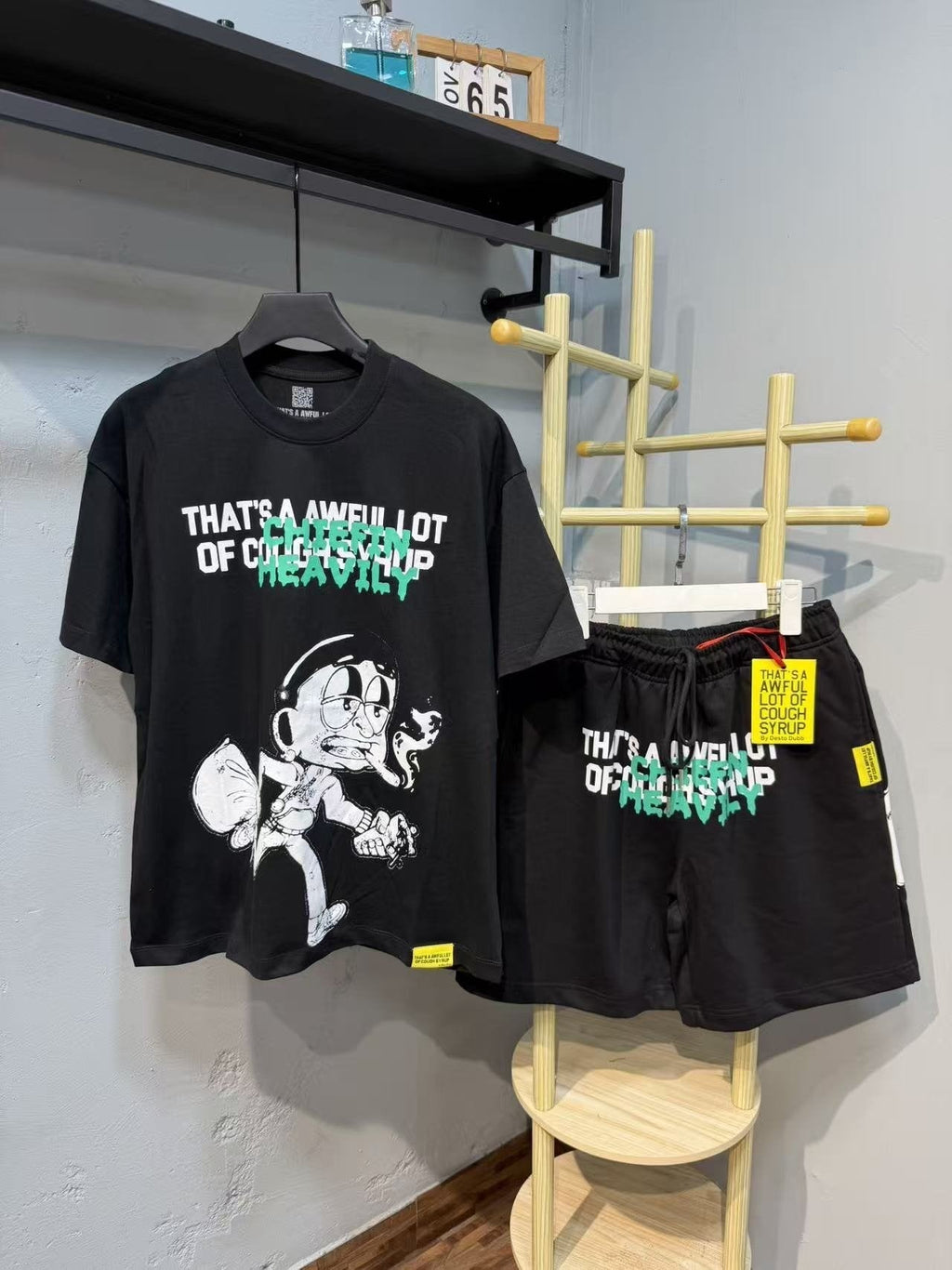 THAT'S A AWFUL LOT OF COUGH SYRUP Cartoon Short-Sleeve Set