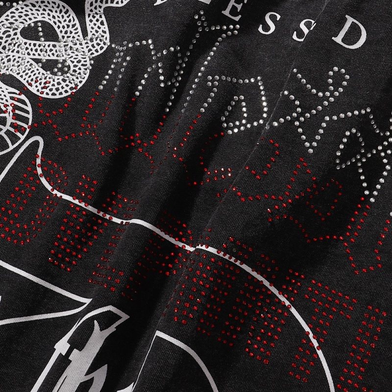 R3BEL Fearlessness Gothic Graphic T-Shirt