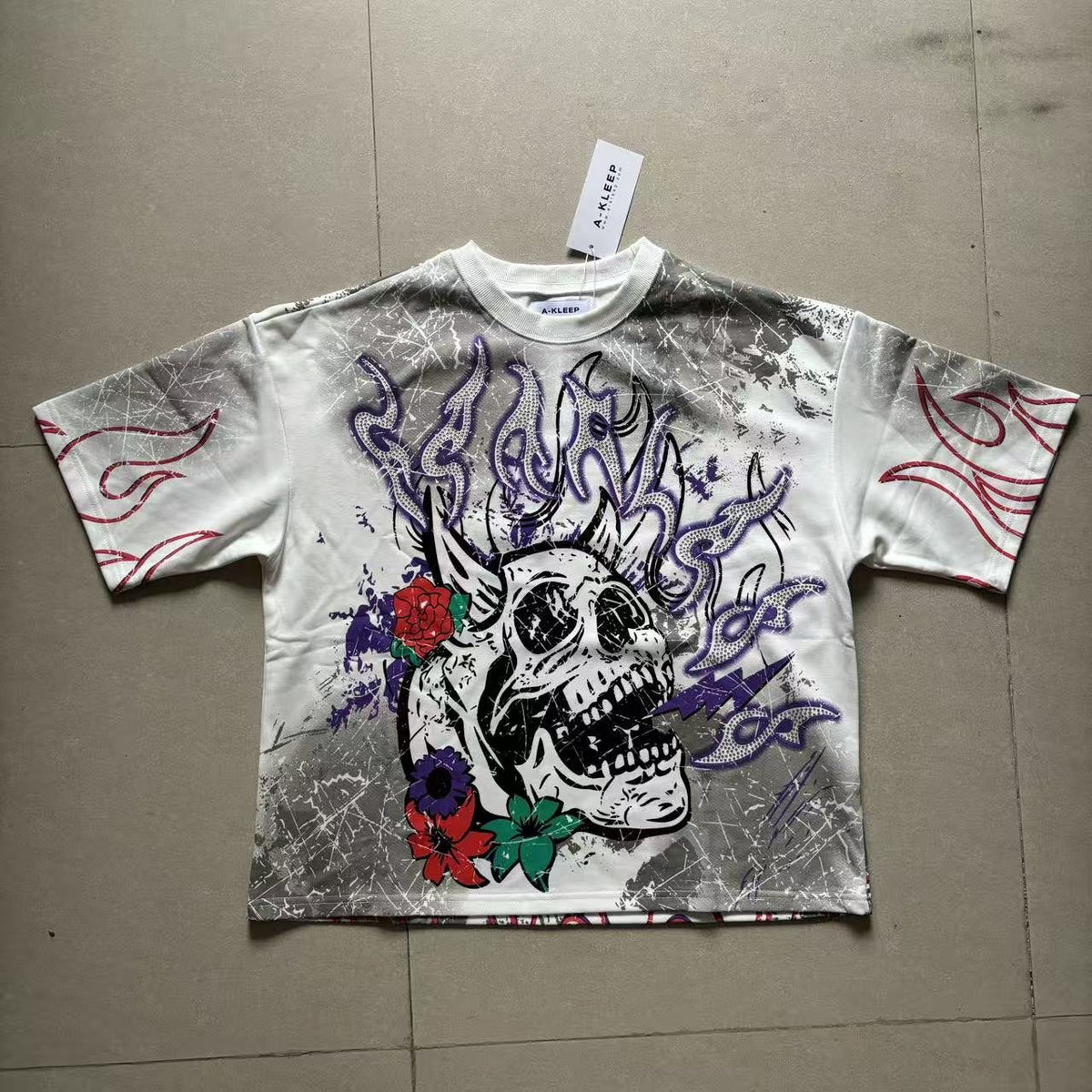 KLEEP Skull Flame Distressed Graphic T-Shirt