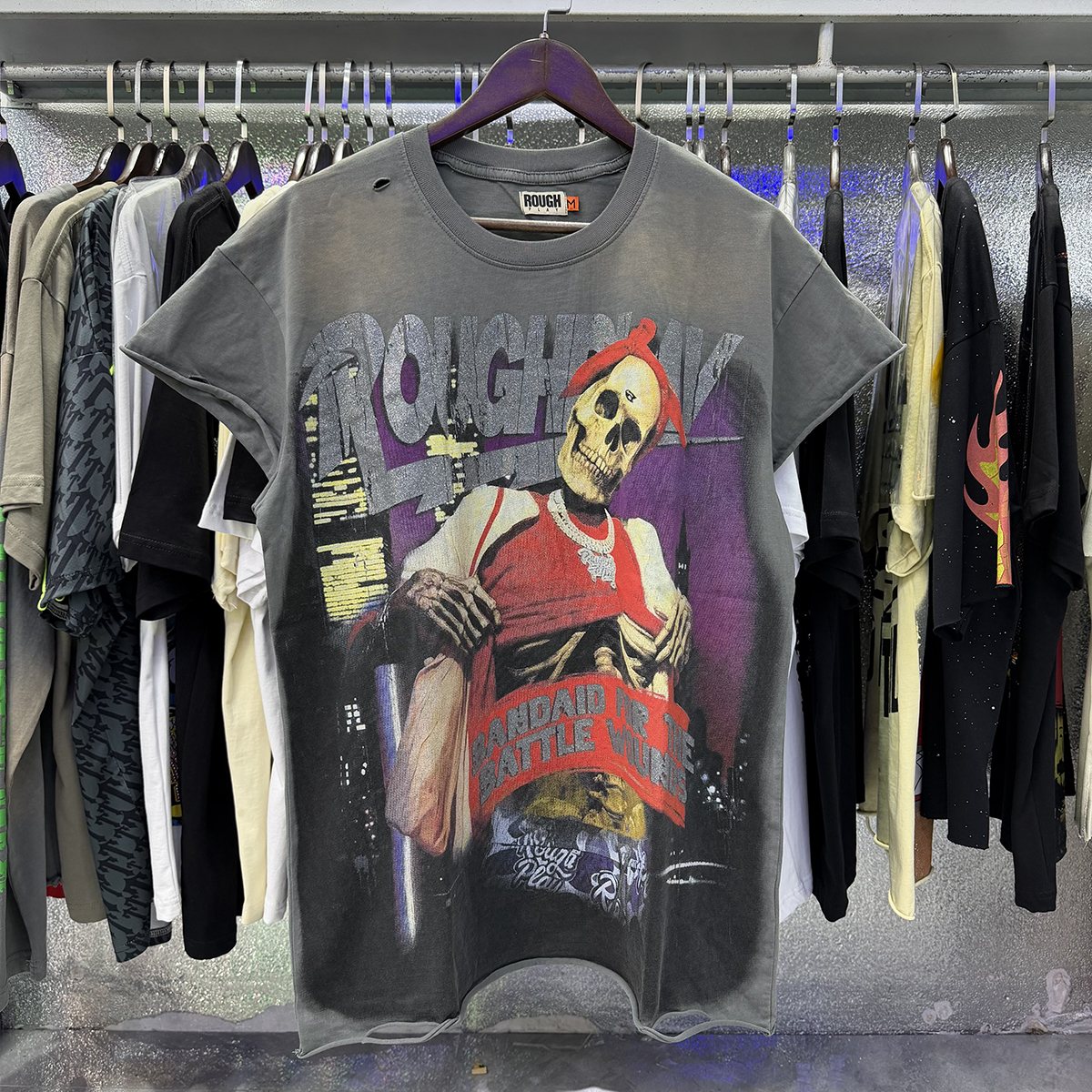 Rough Play Skull Globe Sleeveless T-Shirt