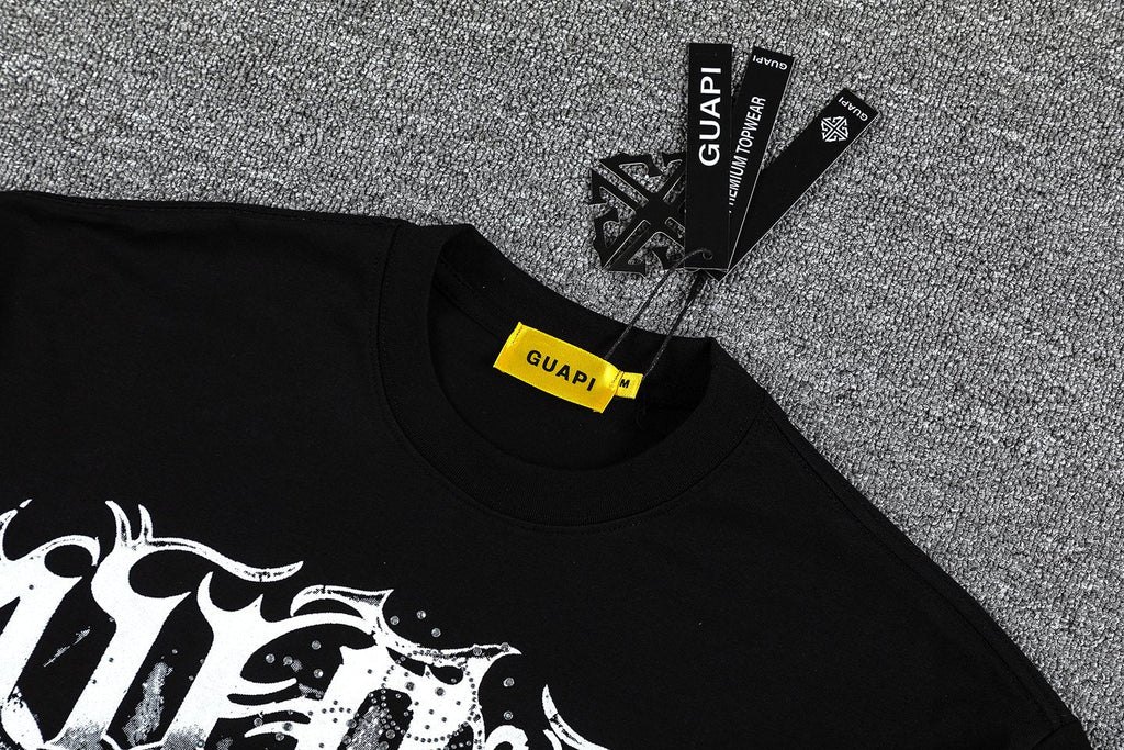 GUAPI Distressed Graphic T-Shirt