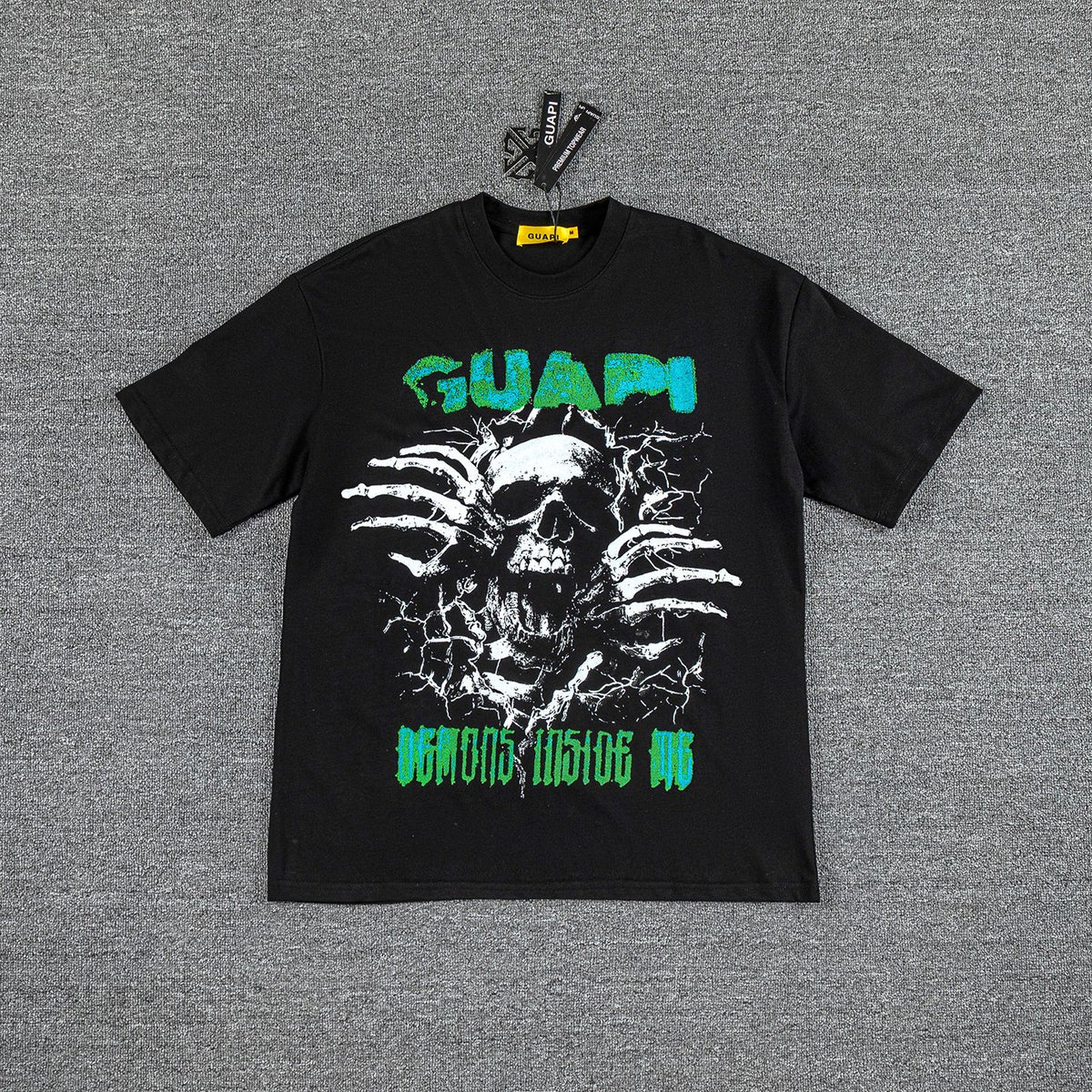 GUAPI Skull Ribcage Graphic T-Shirt