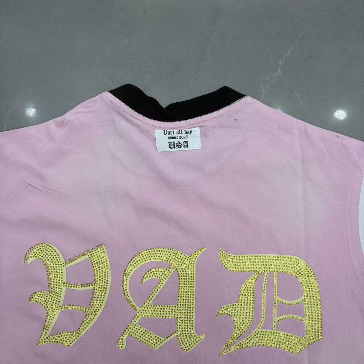 VARE ALL DAY Pink Contrast-Sleeve Graphic T-Shirt