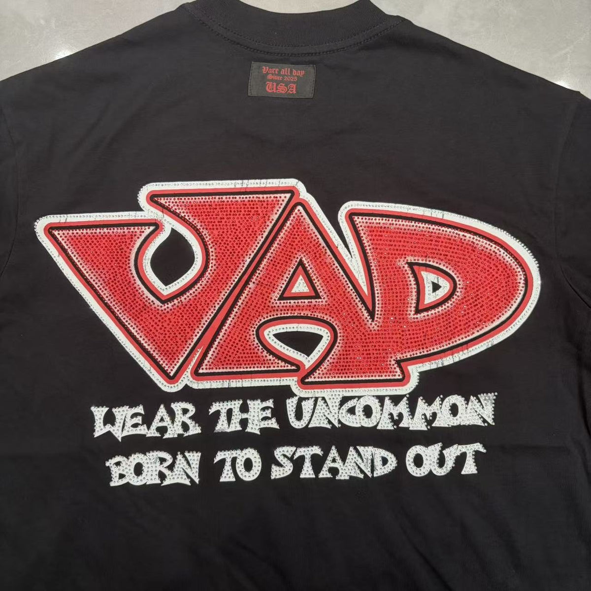 VARE ALL DAY Front & Back Graphic T-Shirt