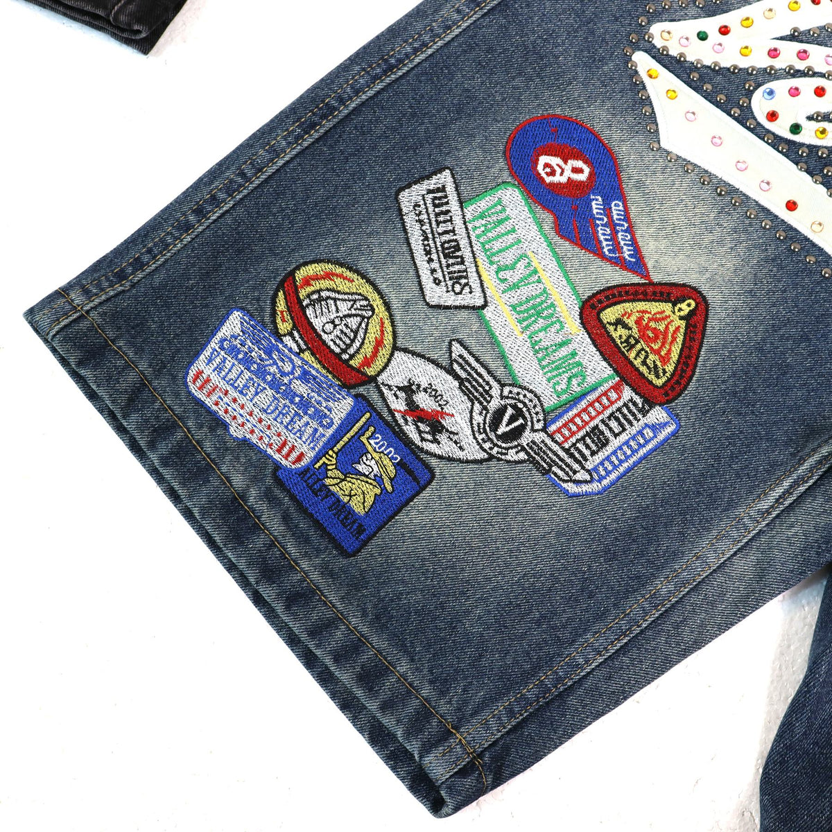 VALE SPORTS DIVISION Patch Embroidered Studded Denim Shorts