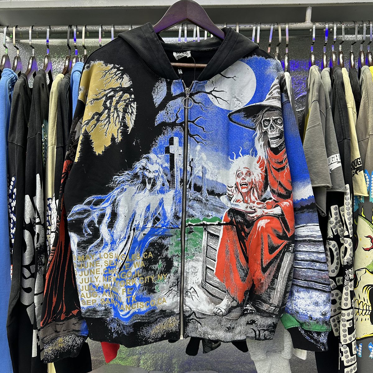 VALE USA Ghost Halloween Graphic Zip-Up Hoodie
