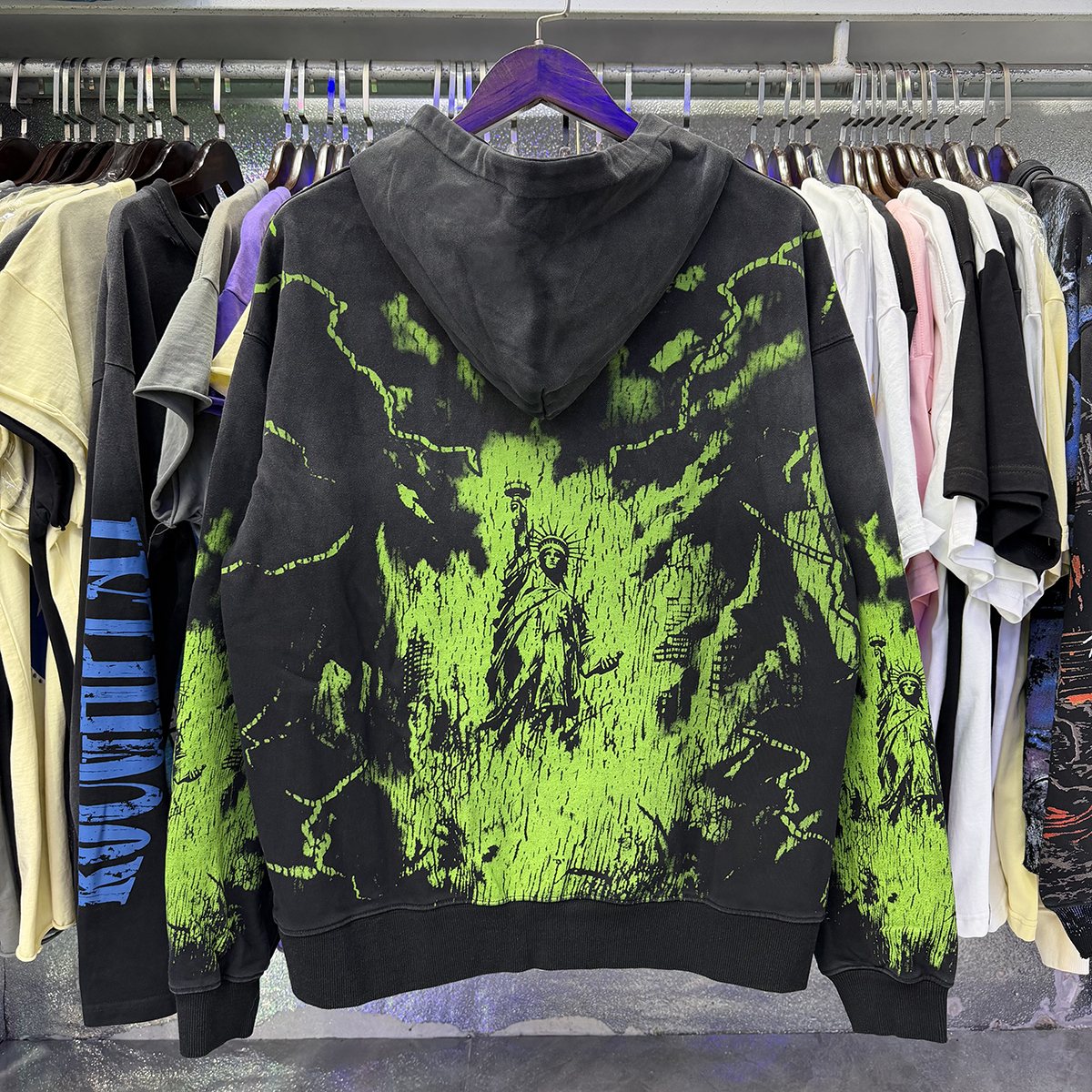 VALE USA Liberty Graphic Washed Zip Hoodie
