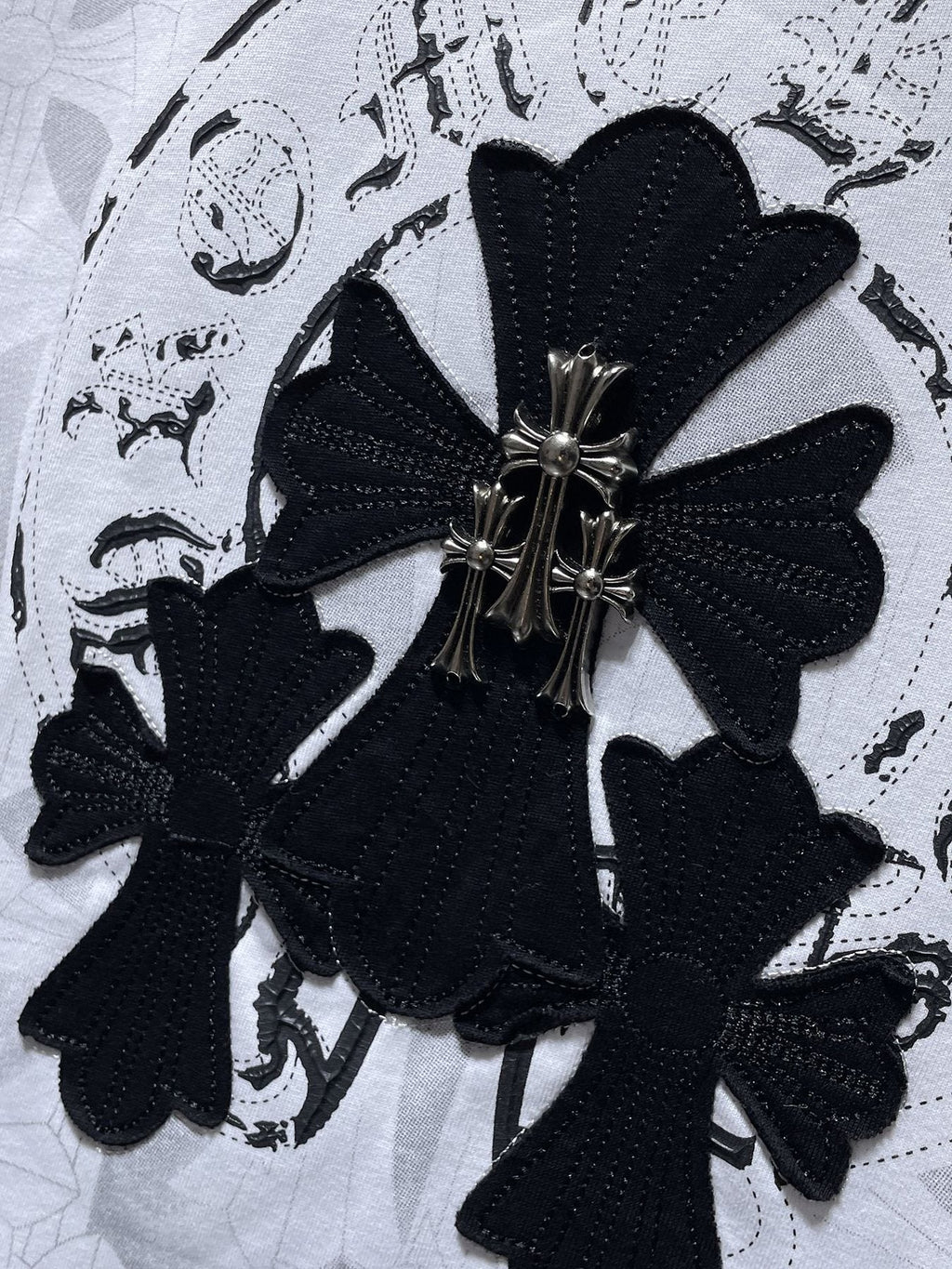 Chrome Hearts Cross Scroll Graphic Short-Sleeve T-Shirt