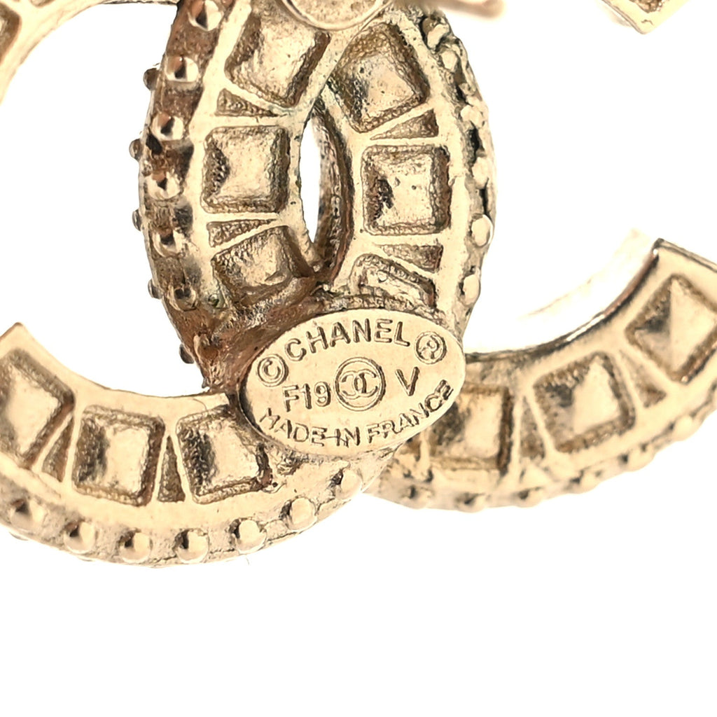 Crystal Timeless CC Earrings Light Gold