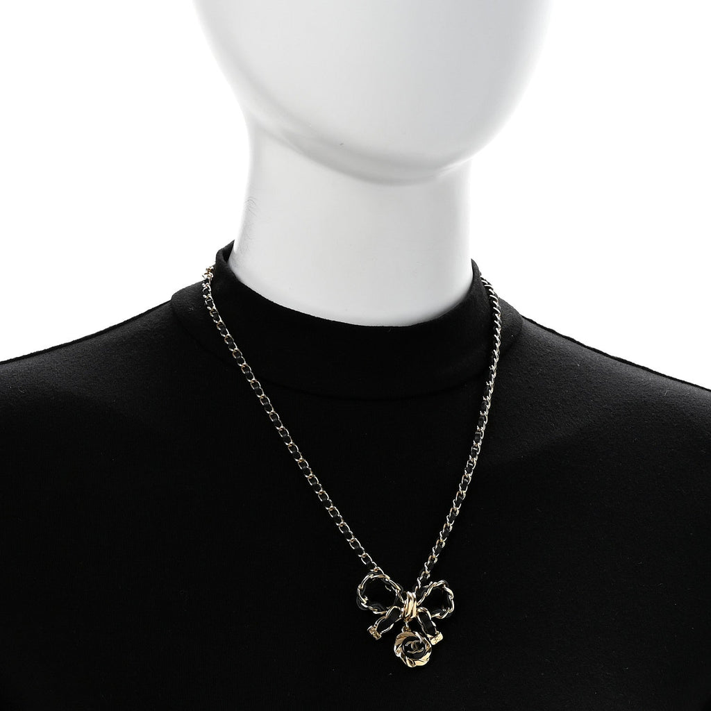 Metal Lambskin Chain CC Bow Necklace Black Gold