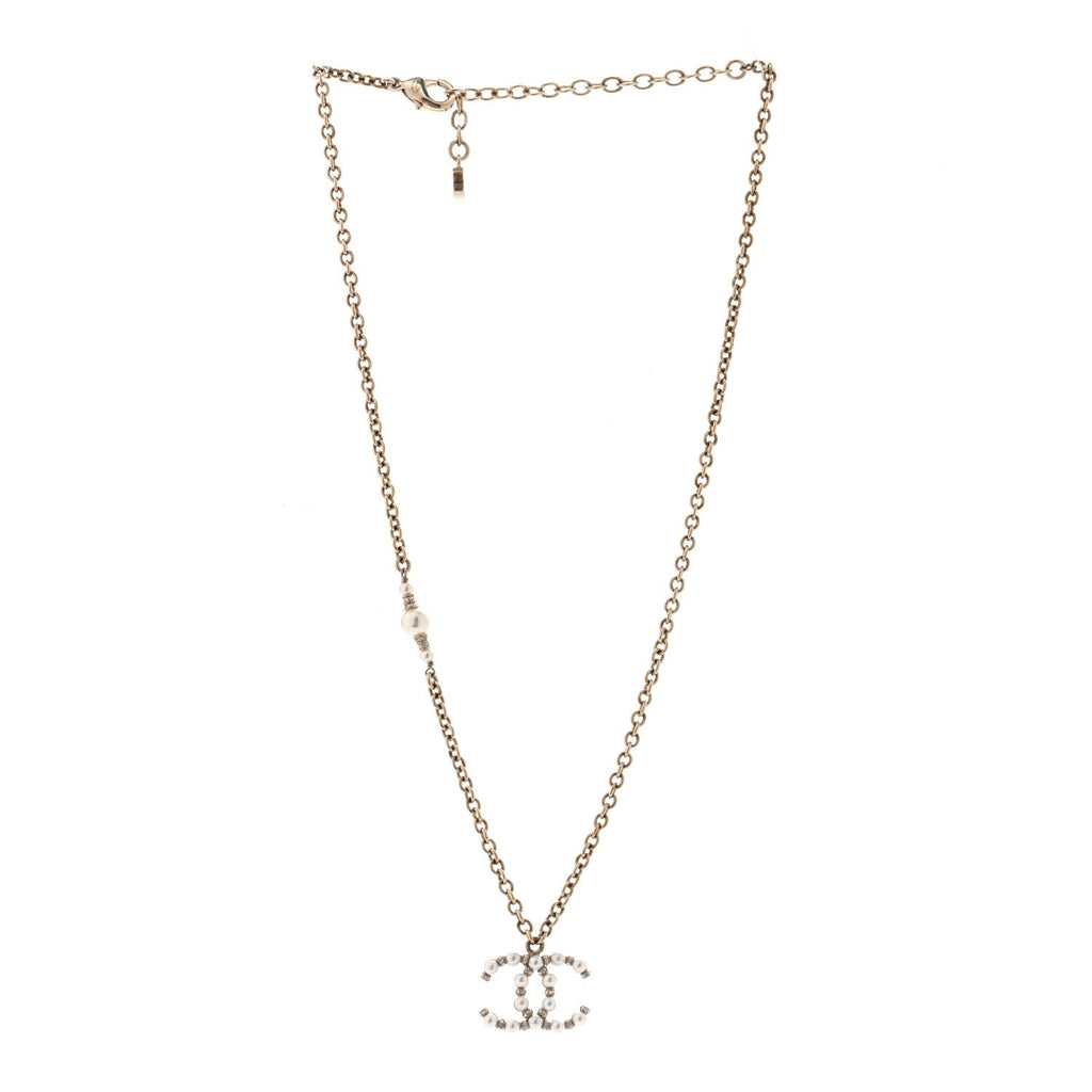 Crystal Pearl Nefertiti CC Pendant Necklace Gold