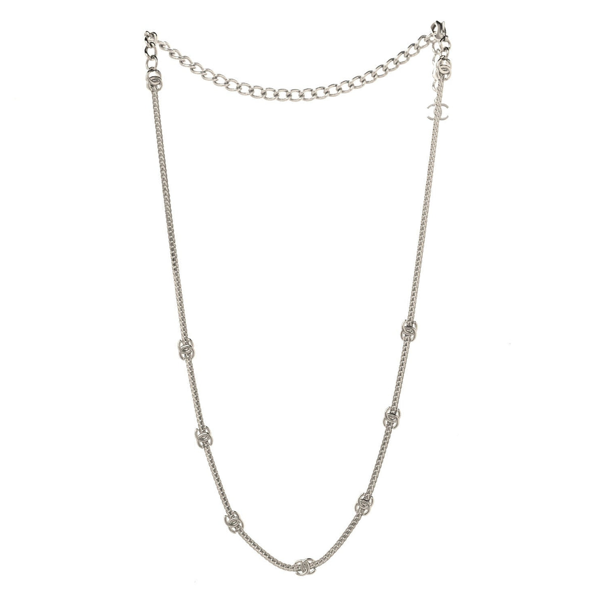 Metal CC Short Chain Necklace Silver