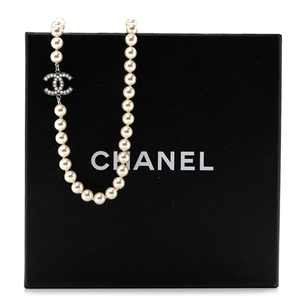 Graduated Pearl CC Long Necklace Silver
