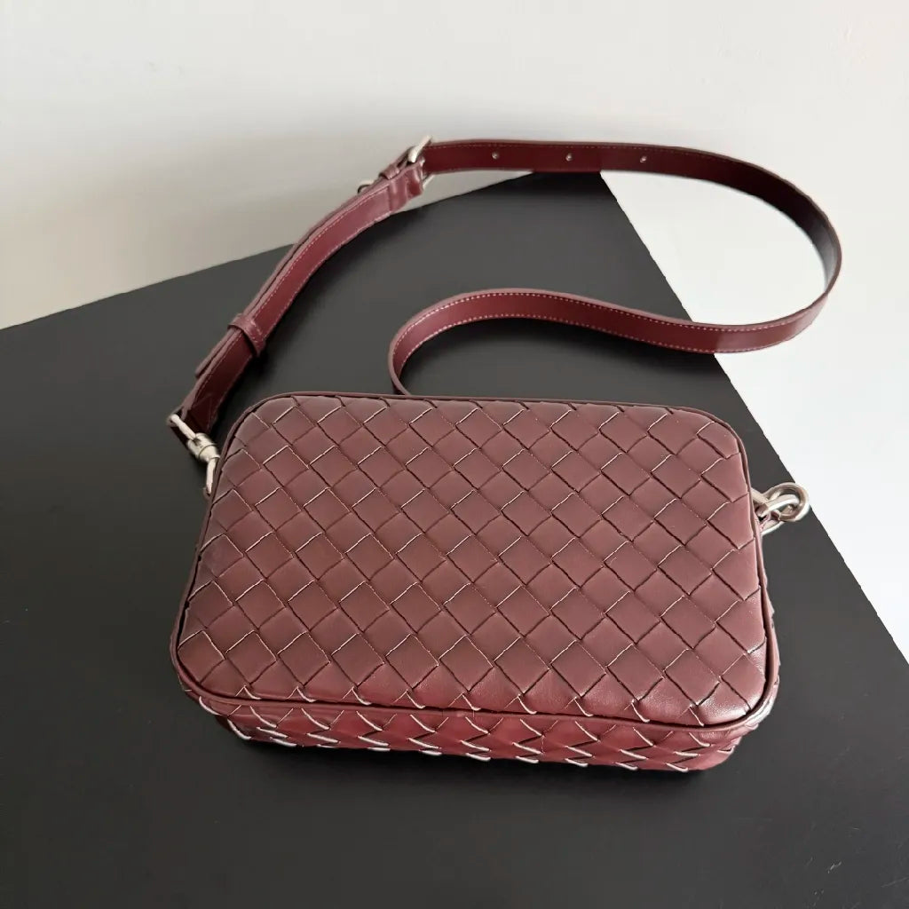 BV 25 Small Intrecciato Camera Bag 24.5cm Barolo  Cowhide HW