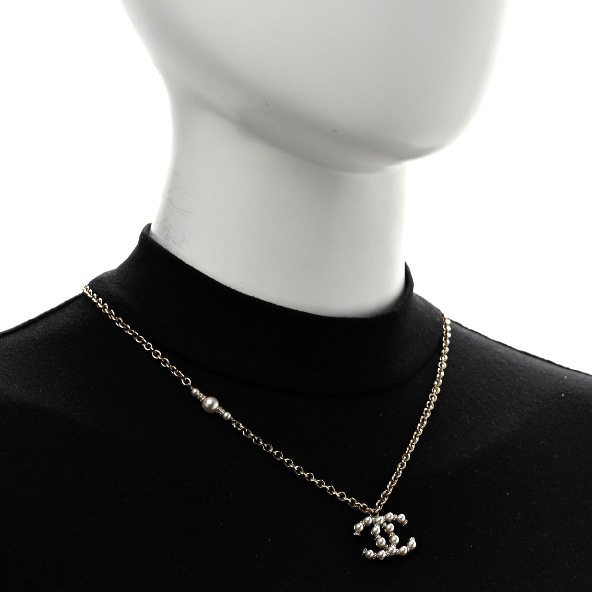 Crystal Pearl Nefertiti CC Pendant Necklace Gold