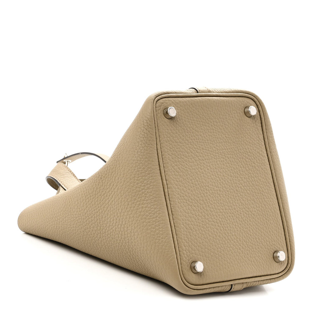 Taurillon Clemence Picotin Lock 18 PM Beige Marfa