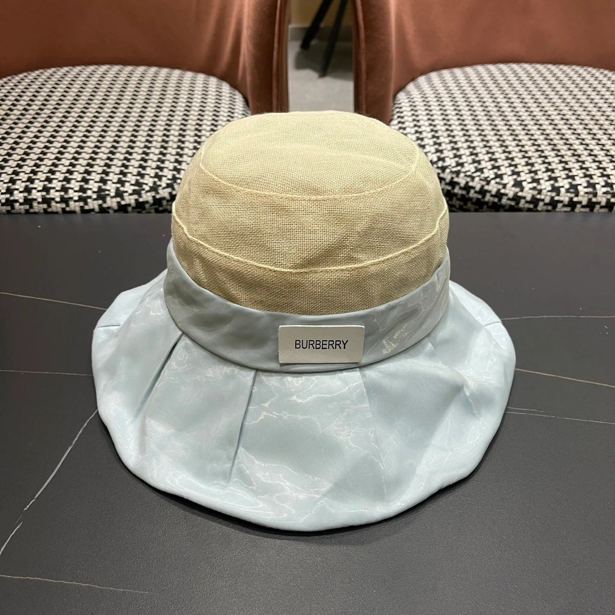 Burberry Logo Patch Bucket Hat 195983