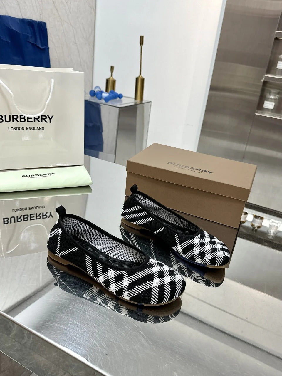 Burberry Classic Check Flats Black White in Fabric 729741