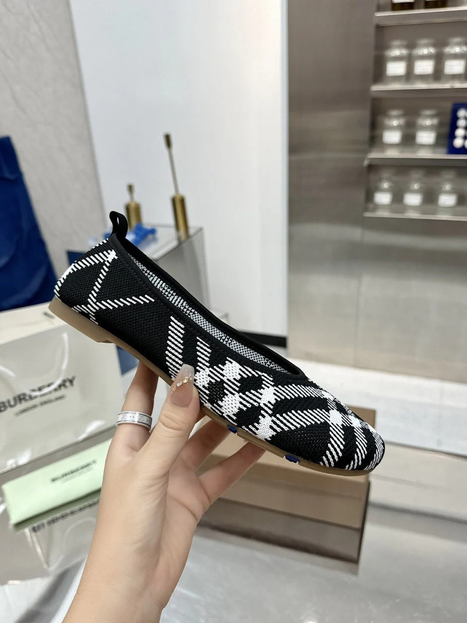 Burberry Classic Check Flats Black White in Fabric 729741