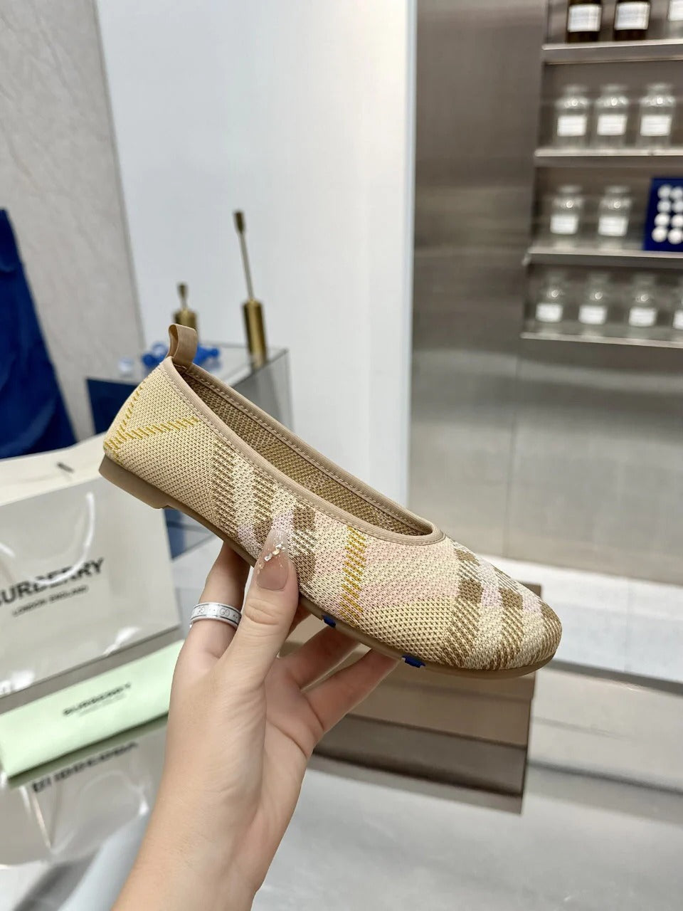 Burberry Classic Check Flats Beige in Fabric 729740