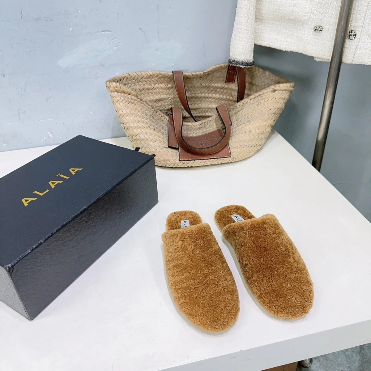 ALAIA 25 Fur Mule Slipper Camel in Lambswool 629517