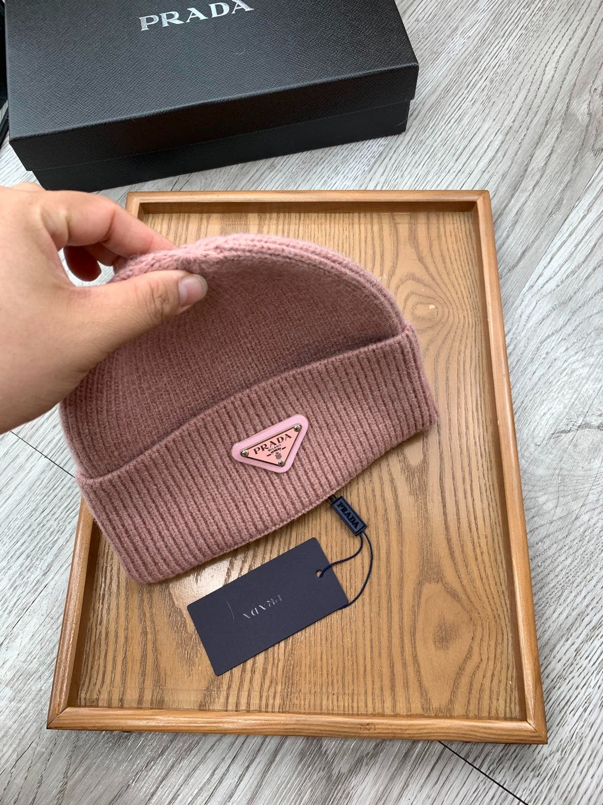 BEANIIE HAT IN CREPE PINK WOOL 335034