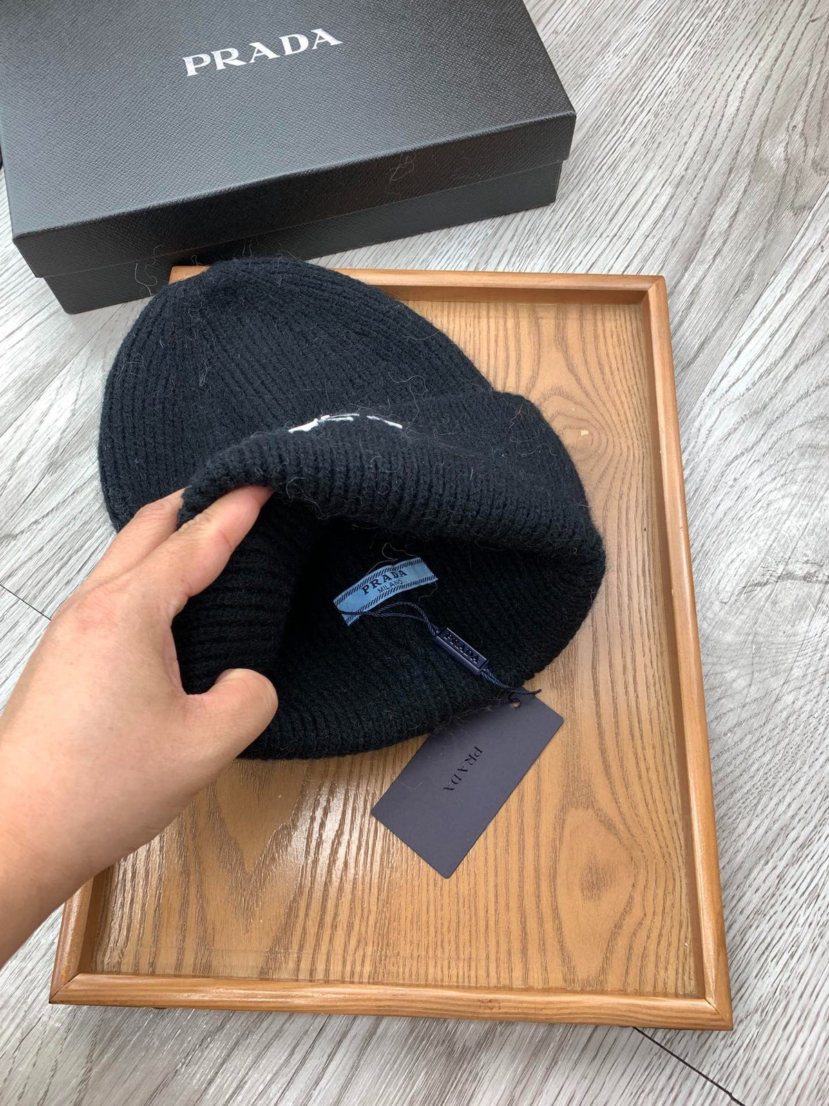 BEANIE HAT IN BLACK WOOL 108753
