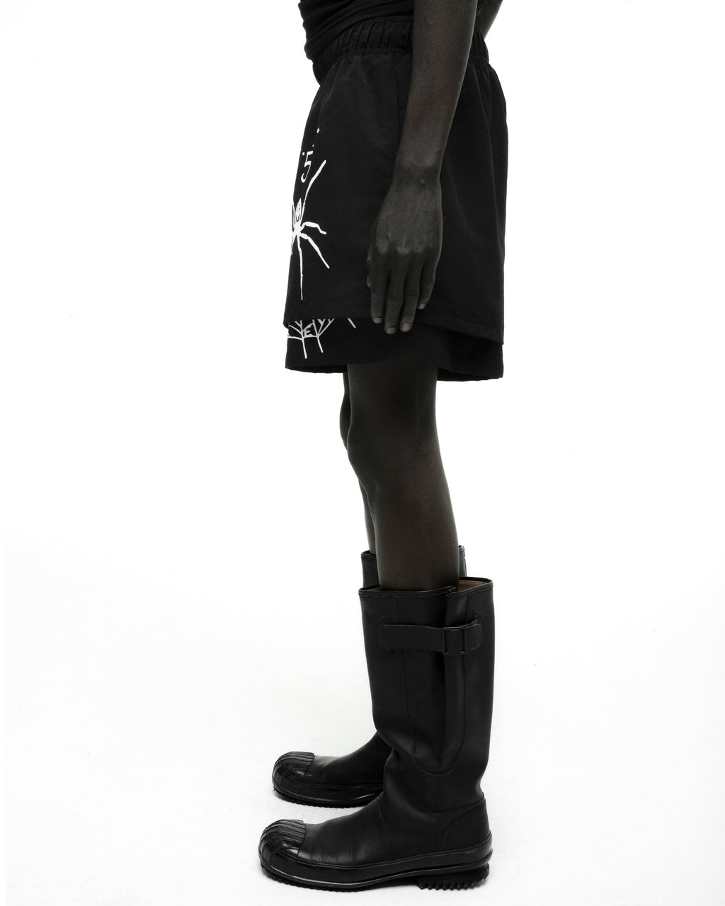 VAA DOUBLE LAYER SHORT