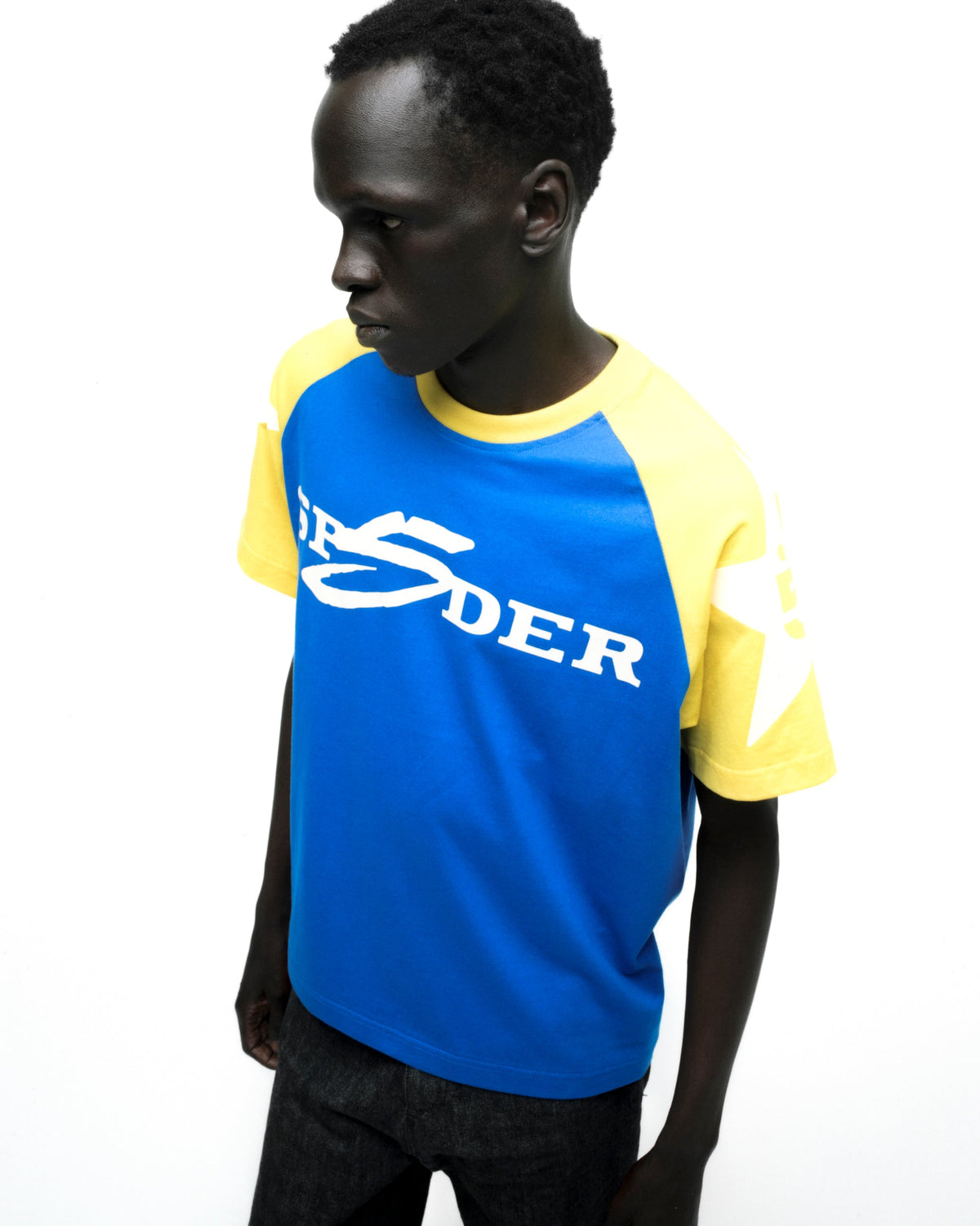 5UKI TEE