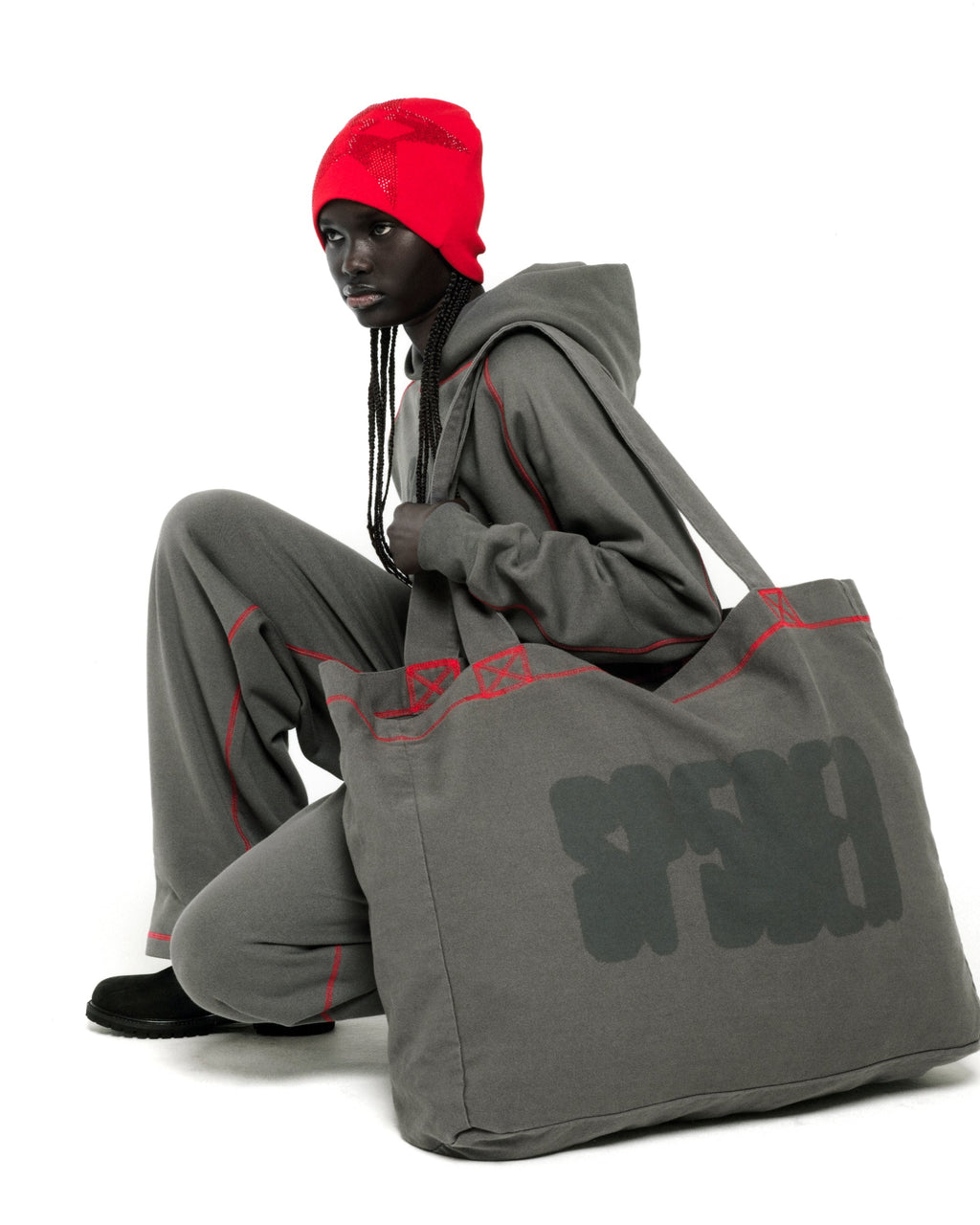 CONTRAST TOTE