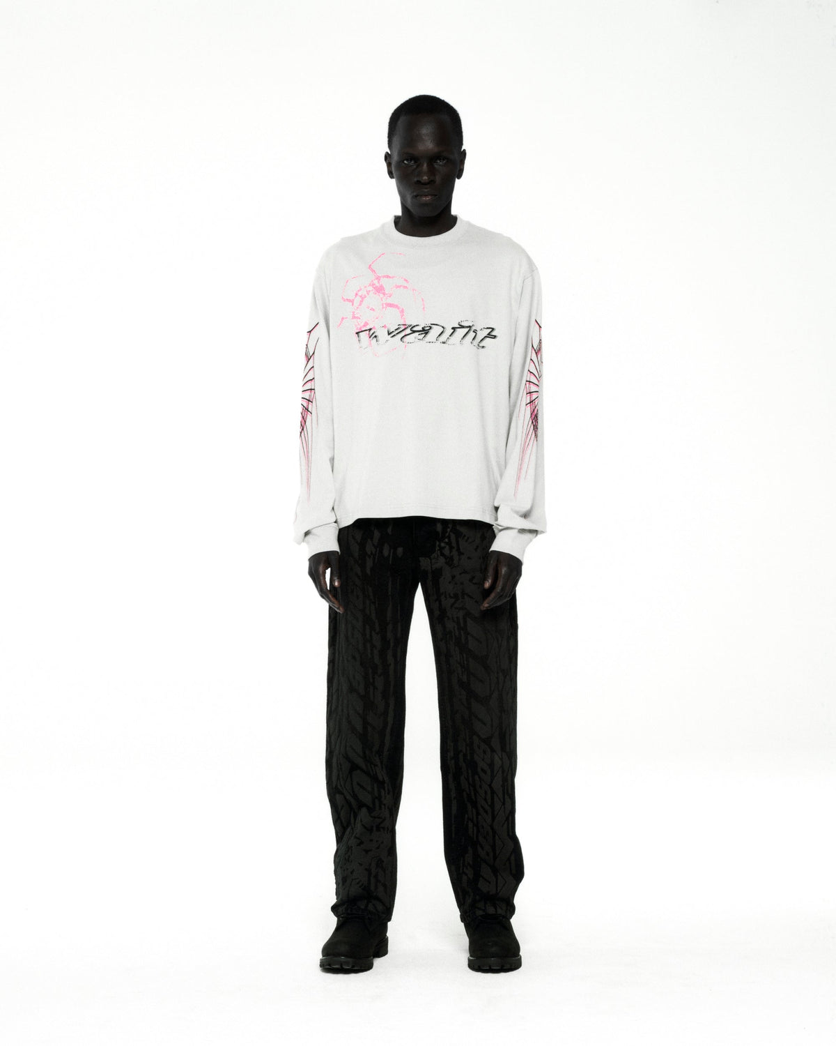 WAIT LONGSLEEVE