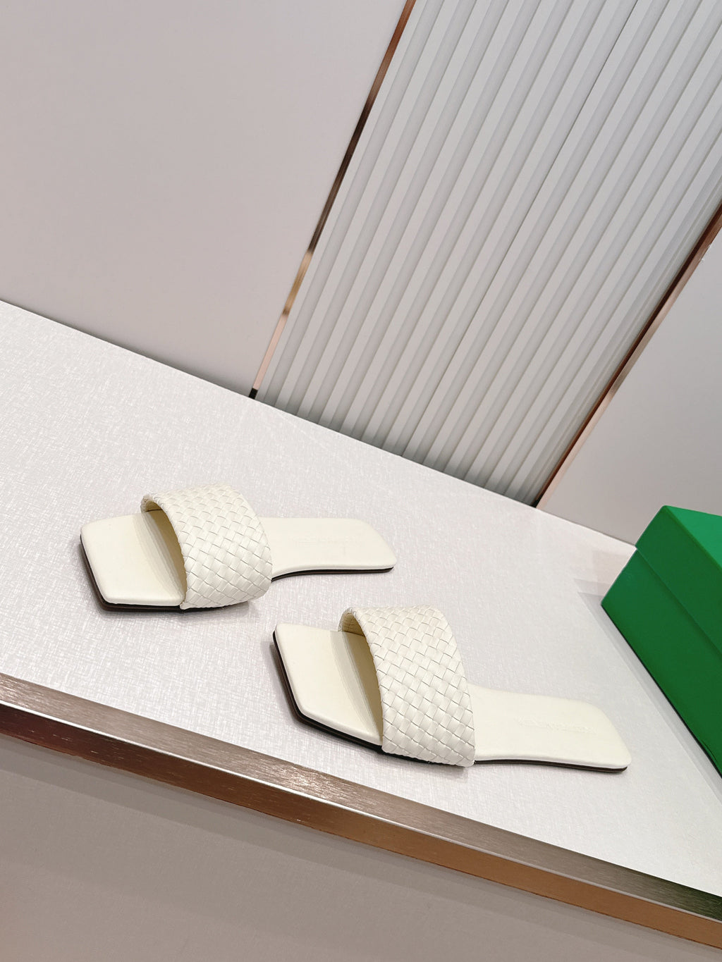 BV Parco Slide White Intrecciato Woven Leather 798043