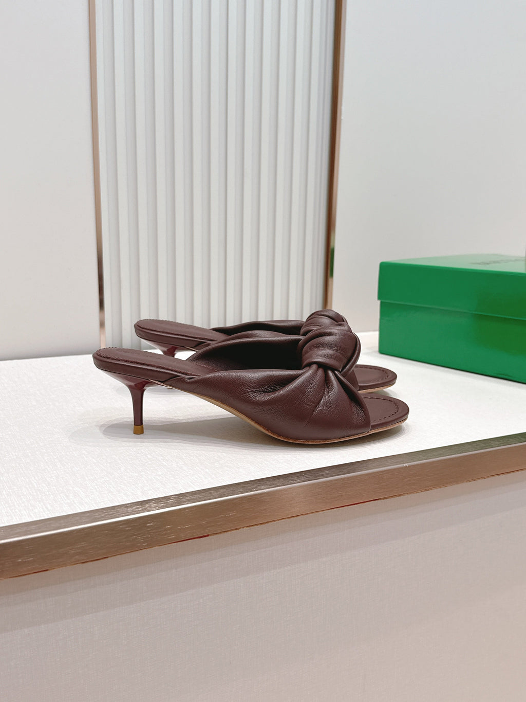 BV Maroon Knotted Slides 5.5cm Chocolate Leather 798055