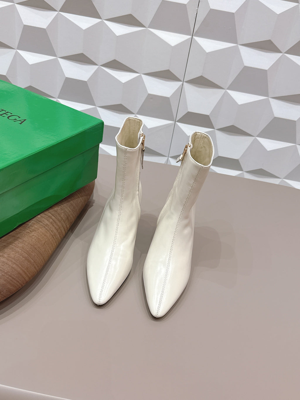 BV Sofia Ankle Boot 7cm White Lambskin 613292