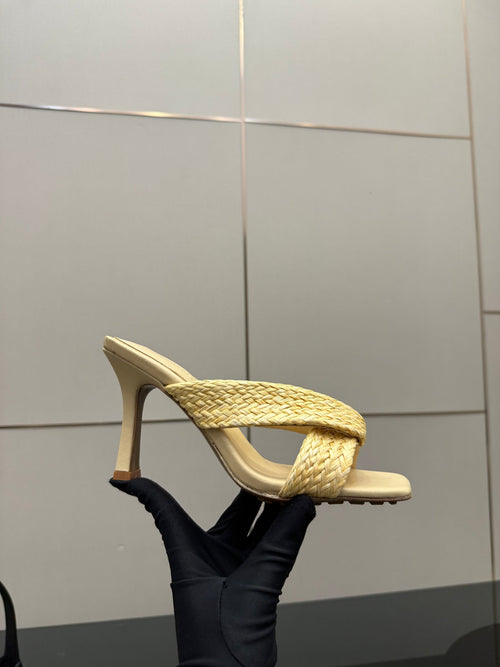 BV 26s Heeled Sandals 9.5cm Light Yellow Calfskin Raffia