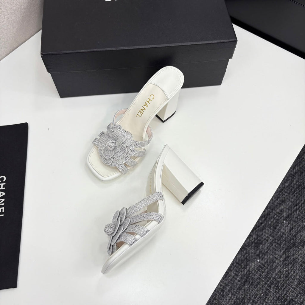 CC 25 Camellia Open Heel Mule Sandals 90mm Silver Stone Grain And Sheepskin 368845