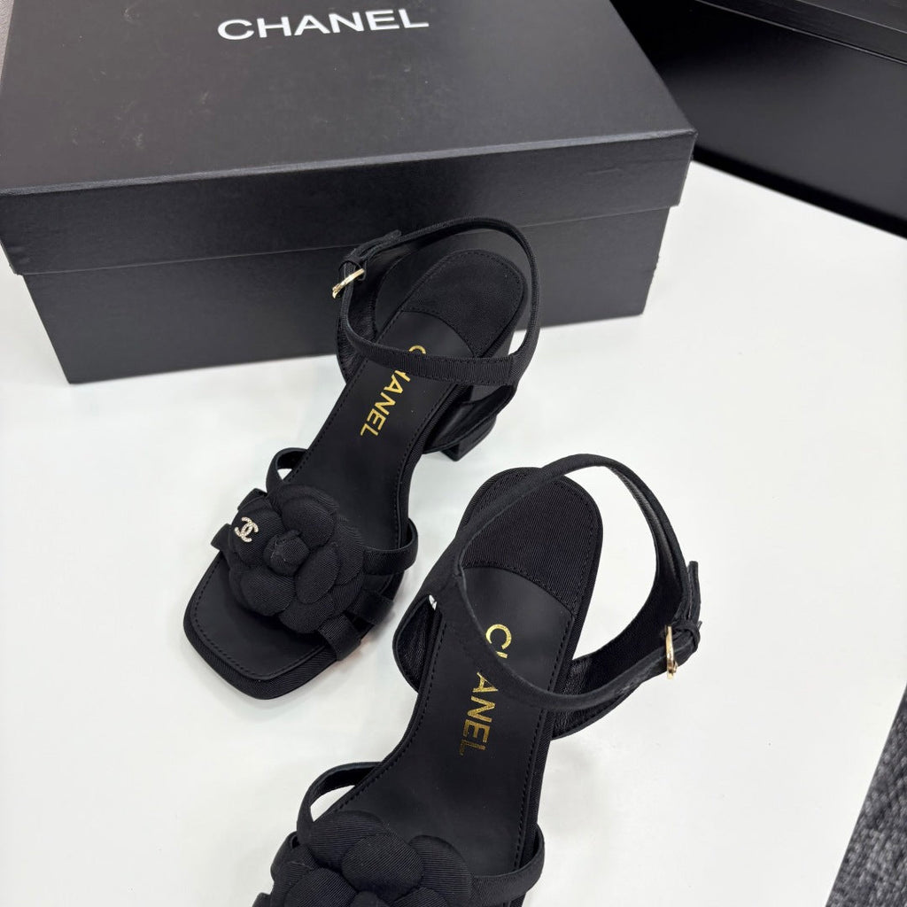 CC 25 Camellia Open Heel Sandals 90mm Black Sheepskin And Fabric 368819