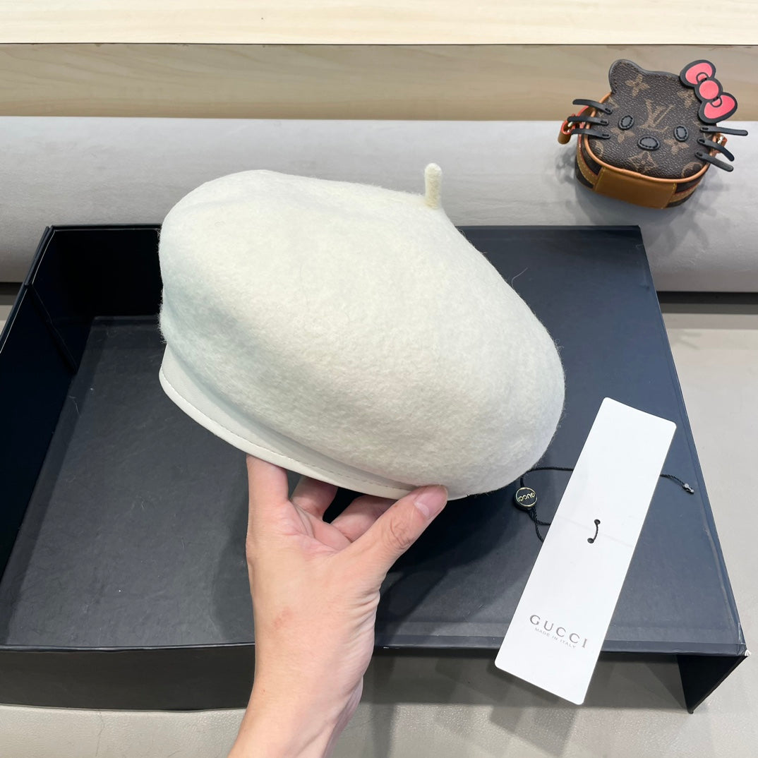 BERET HAT IN WHITE WOOL 406971