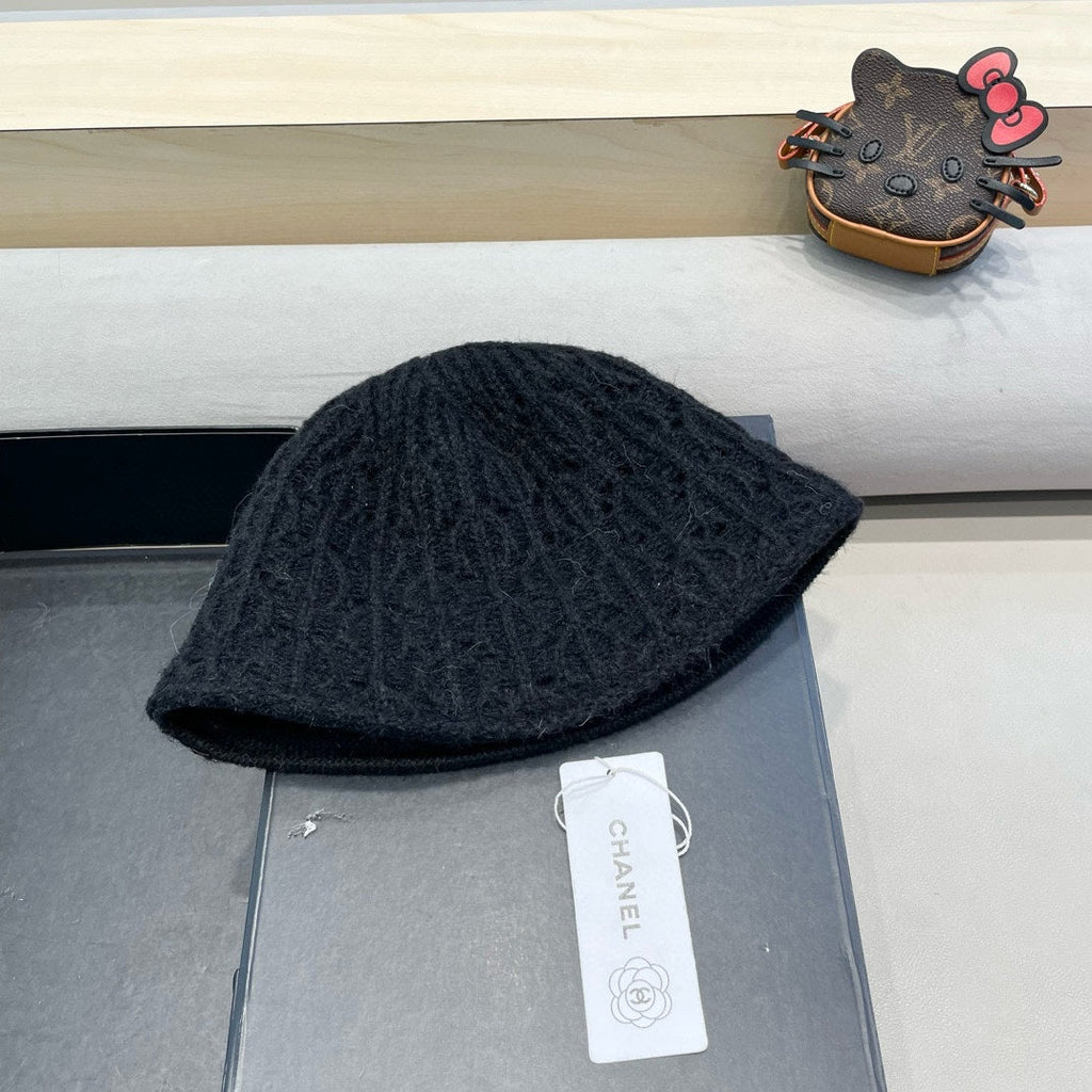 BUCKET HAT BKACK KNITTED FABRIC WITH RABBIT FUR 428090