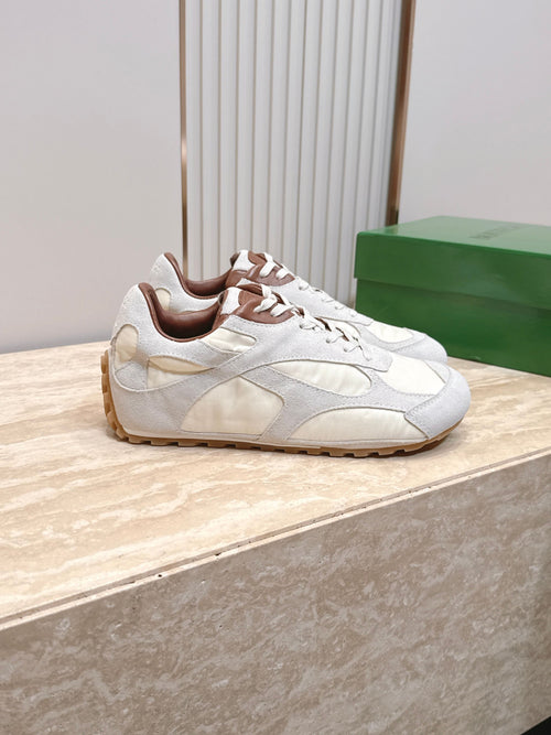 BV Orbit Flash Retro Sneaker Light Grey Suede 934421