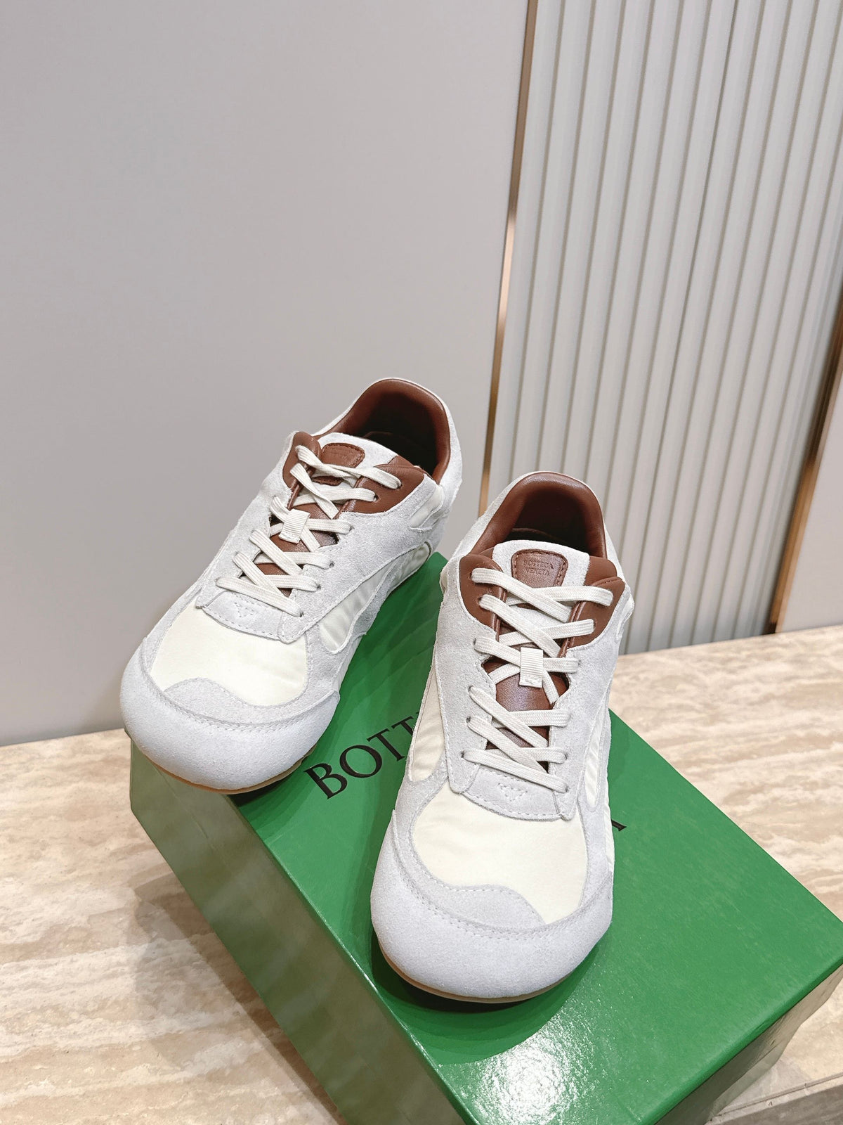 BV Orbit Flash Retro Sneaker Light Grey Suede 934421