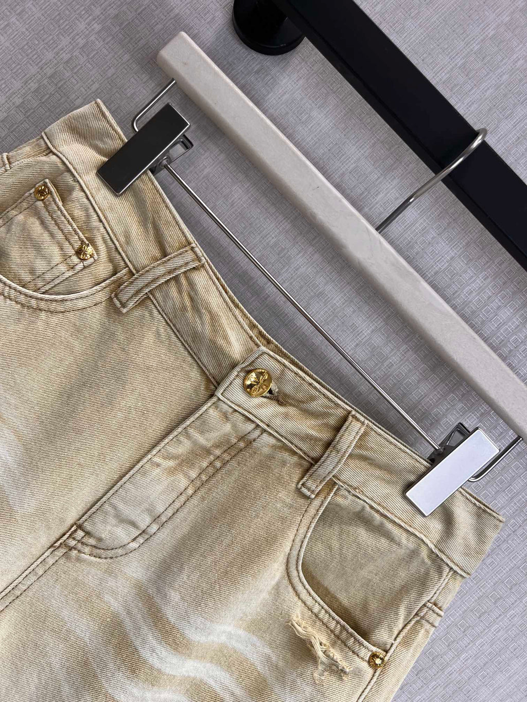 Annsevenwang Short Light Yellow Denim