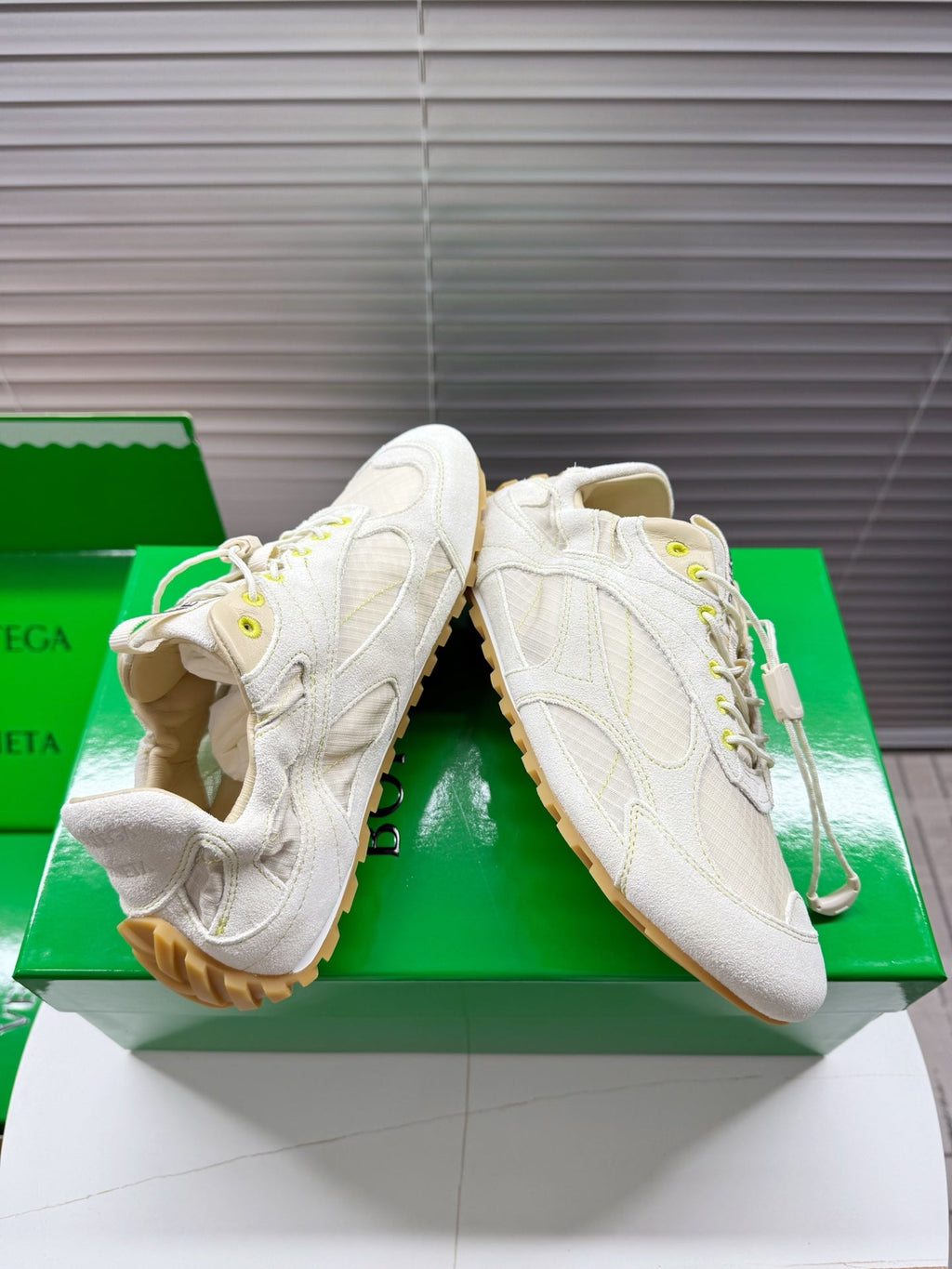 BV Orbit Flash Sneaker Off White Suede & Nylon Lace-Up 609404
