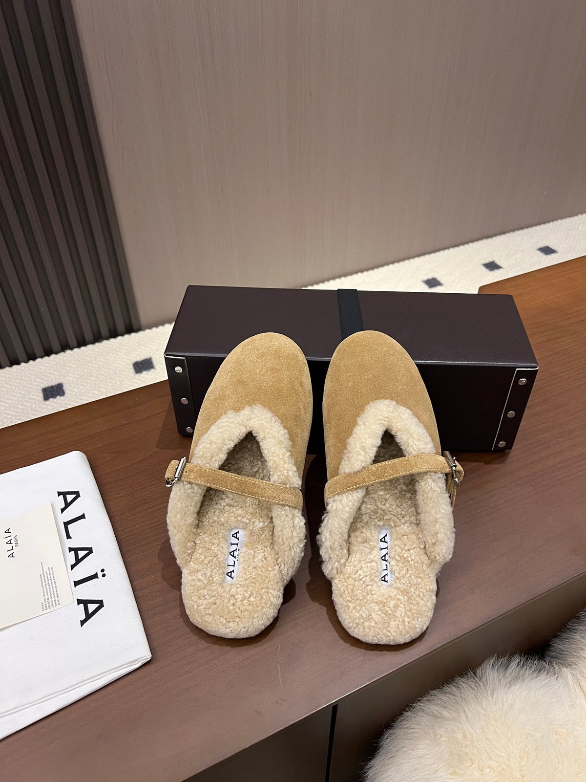 Alaia Ballet Flats Light Brown Merino Shearling 986456