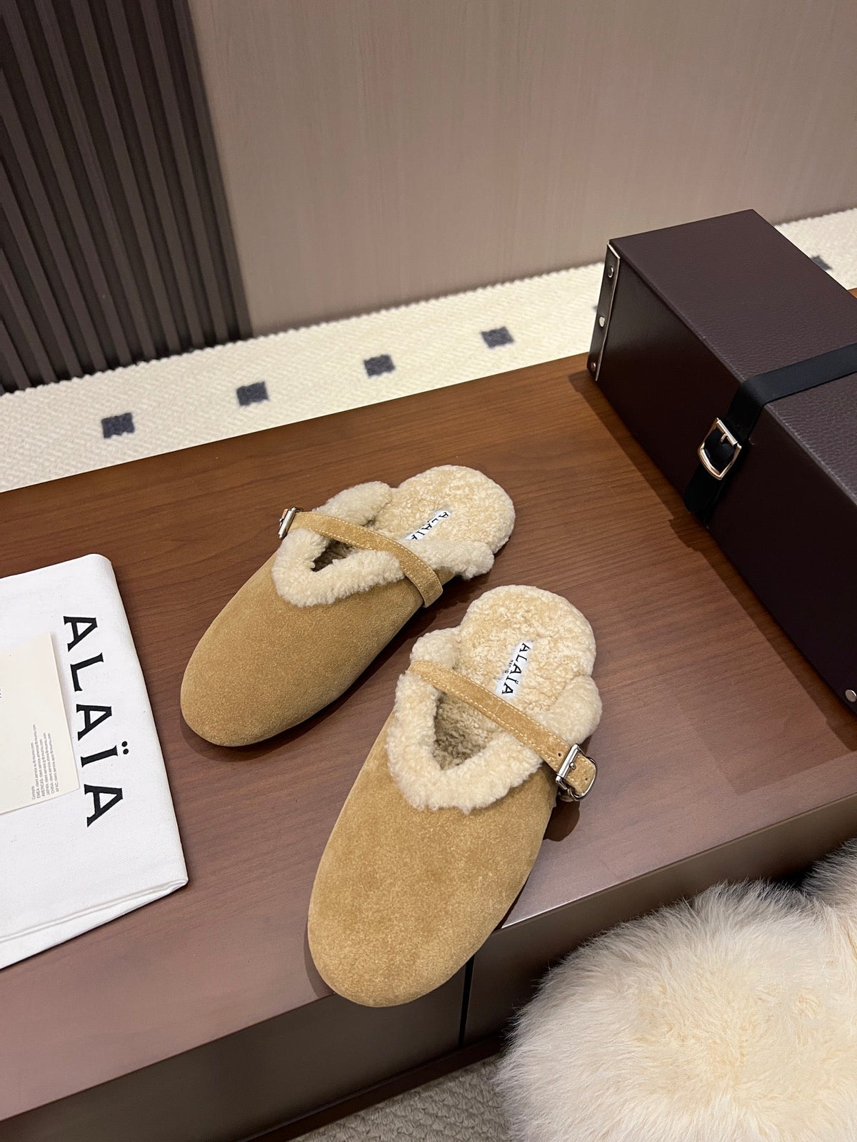 Alaia Ballet Flats Light Brown Merino Shearling 986456
