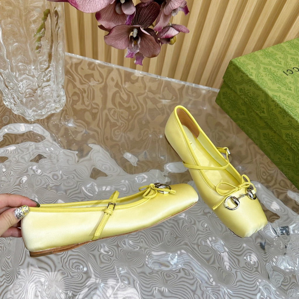 BALLET FLAT IN LIGHT YELLOW SILK