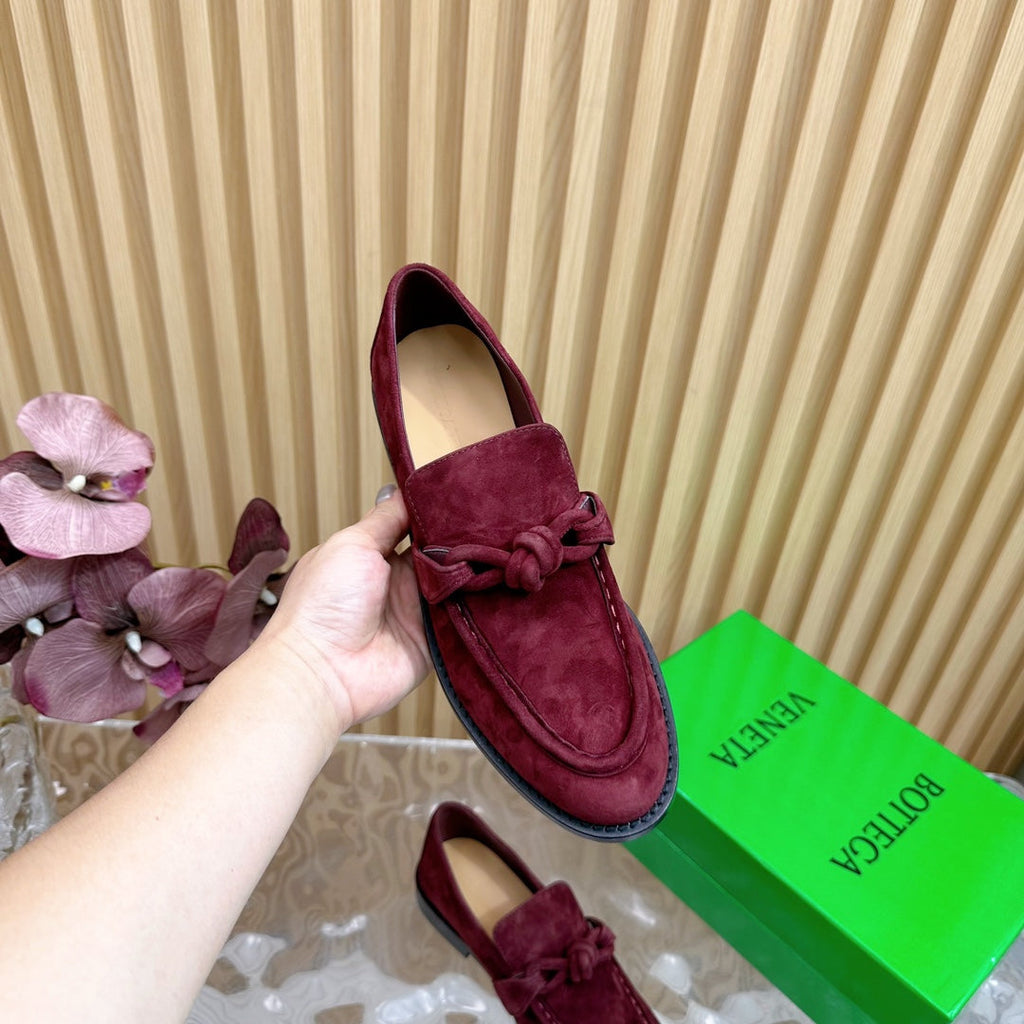 BV Astaire Loafer Wine Suede 925614